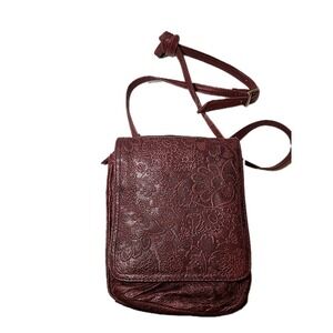 GREAT AMERICAN LEATHER tooled Burgundy Crossbody Bag. Many Comparments & Pockets
